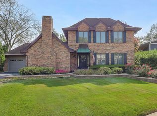 321 Chatelaine Ct, Willowbrook, IL