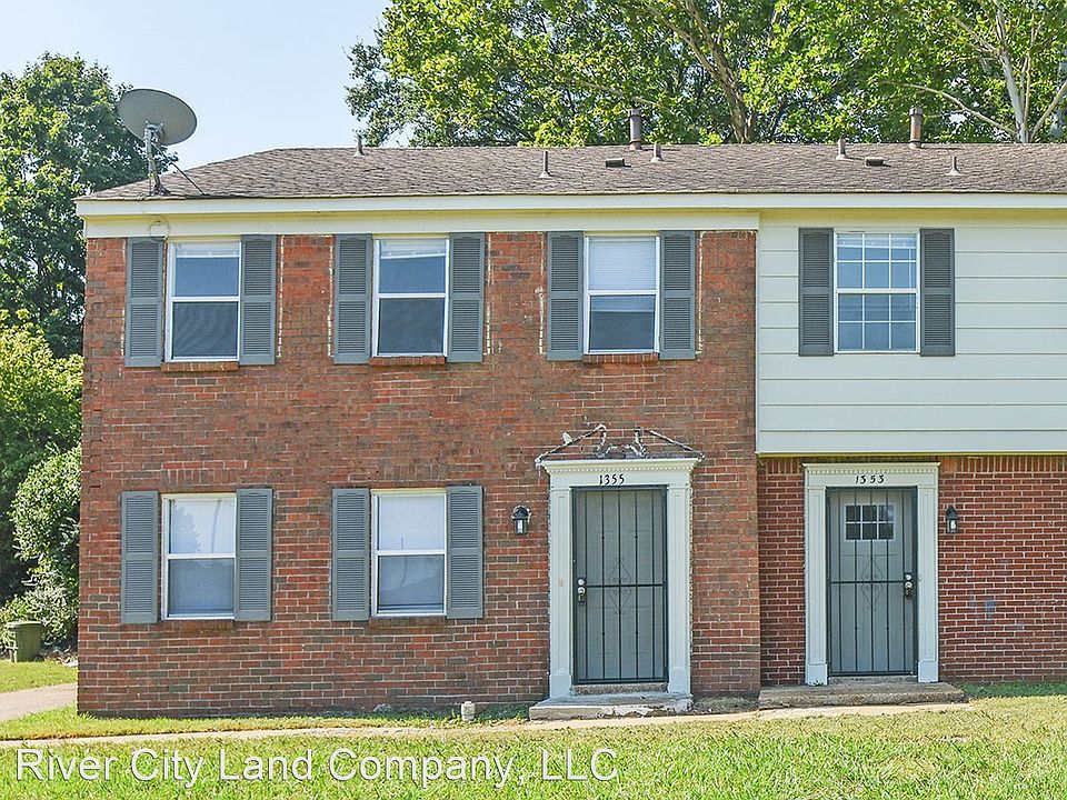 1st image of 1355 Royal Oaks Cv