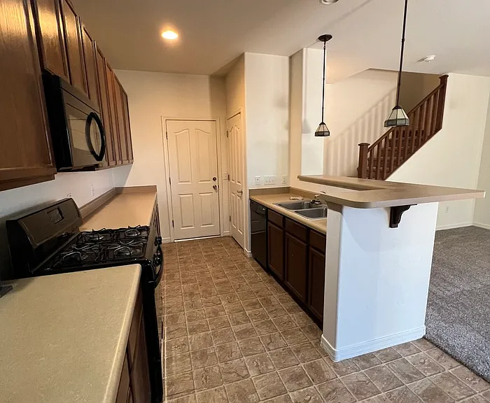 94 W Paseo Celestial — Photo 7