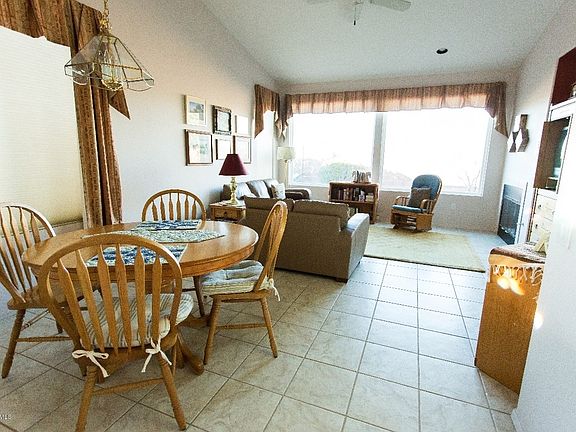 3rd image of 8074 W Greensleeves Way