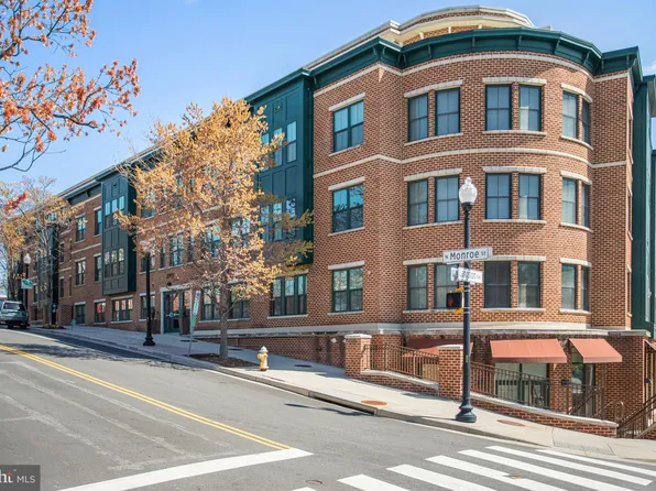 2101 N Monroe St APT 306, Arlington, VA 22207