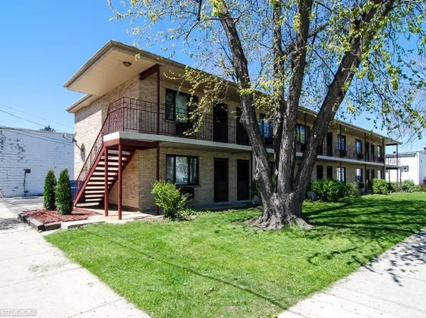 945 Troost Ave APT 7, Forest Park, IL 60130