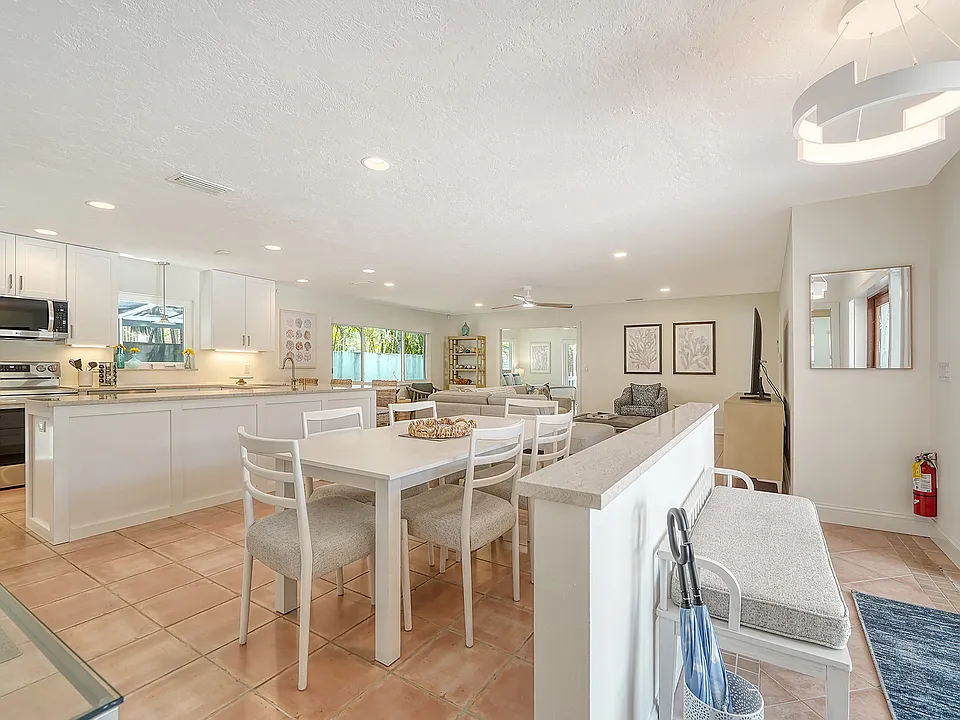 180 Emerson Dr