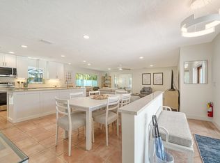 180 Emerson Dr, Sarasota, FL 34236