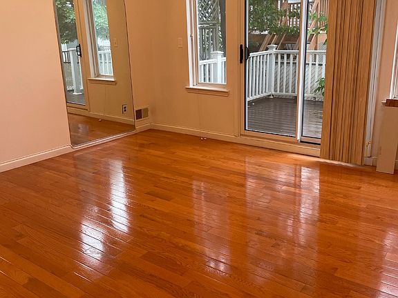 3rd image of 78 Ashley Ln