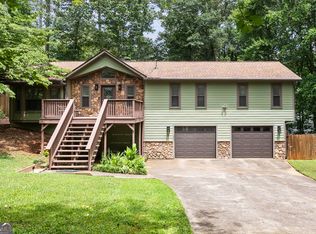 608 Jeffrey Ct, Woodstock, GA 30188