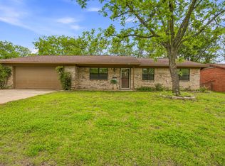 200 E Plum Ave, De Leon, TX 76444