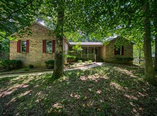 1765 Heathrow Dr, Cookeville, TN 38506