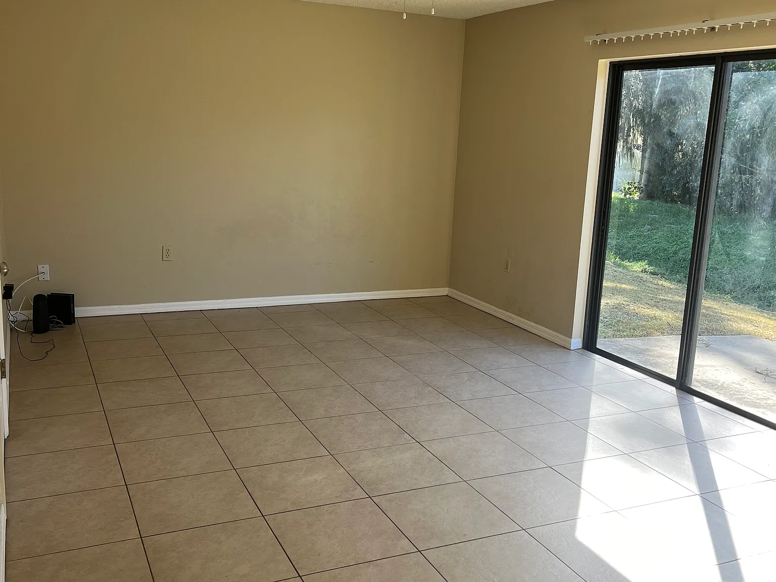 3 bed, 1236 sqft, $1,795 — Photo 3
