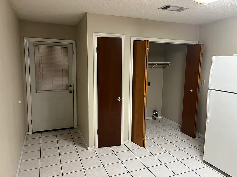 821 Nancy Ln #A — Photo 14