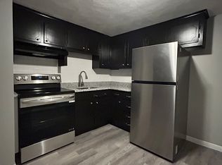 18 Nashua Rd APT 12, Pelham, NH 03076