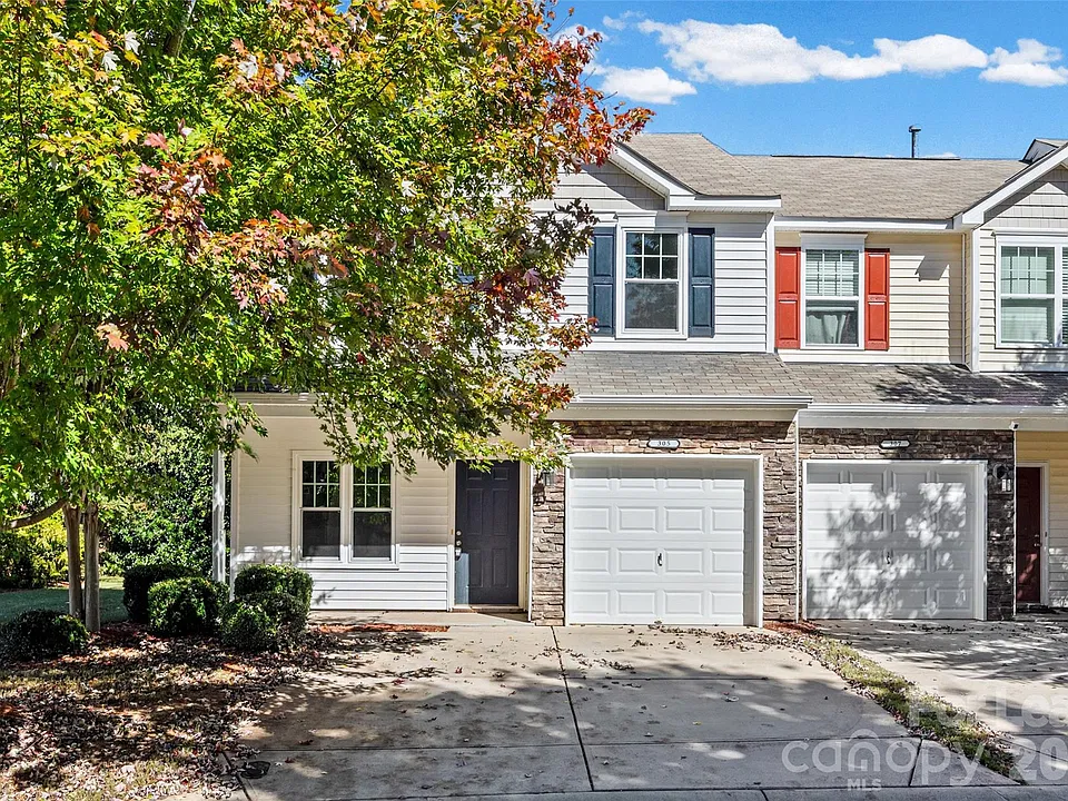 305 Sandy Spring Ln
