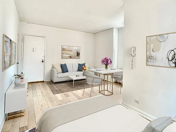 2nd image of 4 Park Ave APT 7A