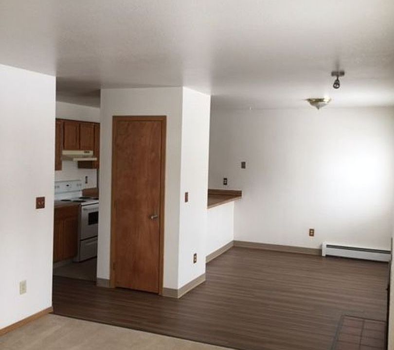 1st image of 1931 Marthas Vineyard Cir APT 4
