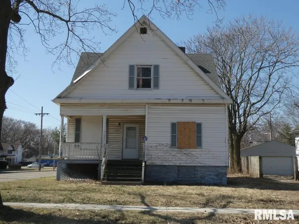 1933 S 2nd St, Springfield, IL 62704