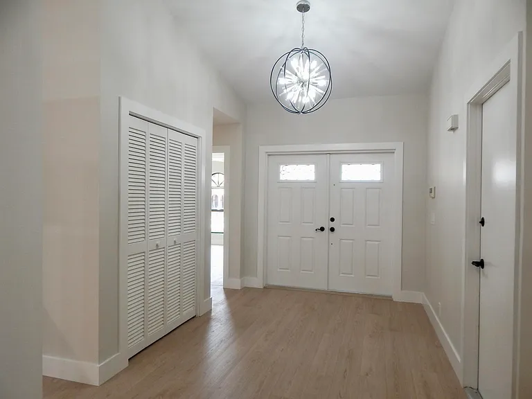 22864 Marbella Cir — Photo 27