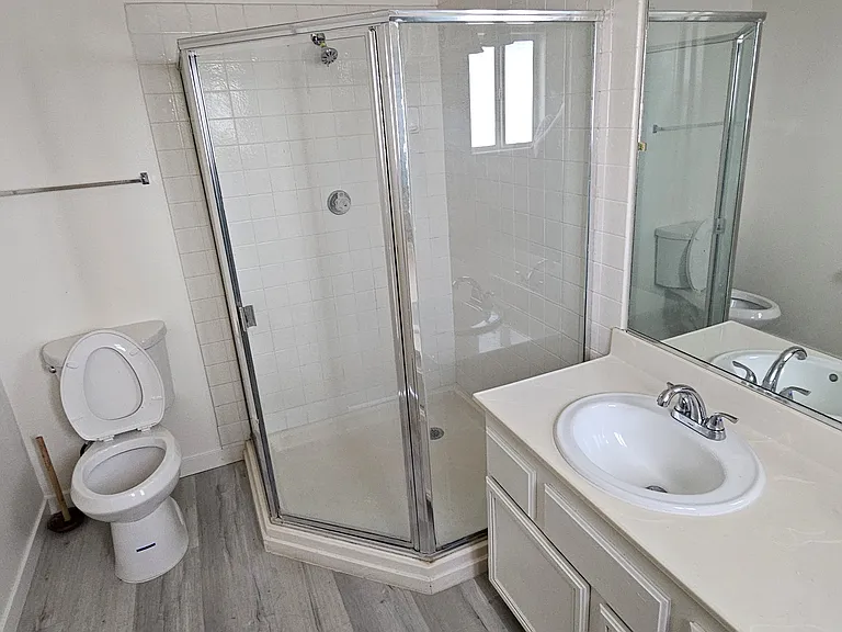 5585 Ritter Ln — Photo 4