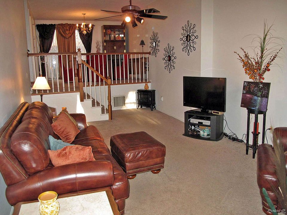 214 Eastwood Cir Windsor CT Zillow