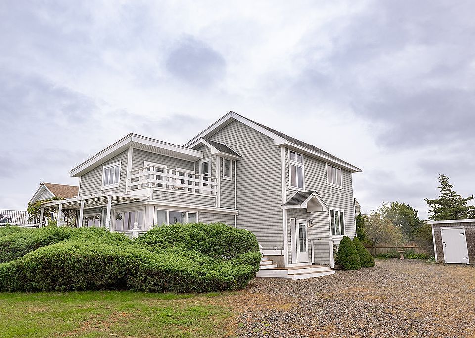 7 Nancy St, Newburyport, MA 01950 Zillow