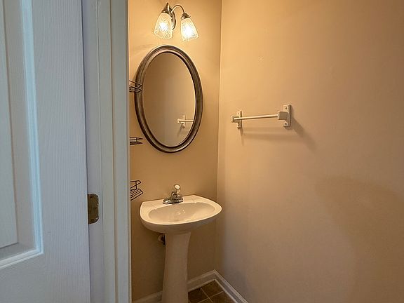 5th image of 4250 Annlette Dr