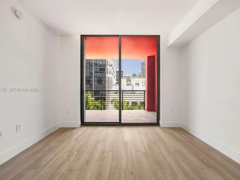 90 NE 32nd St #504 — Photo 5