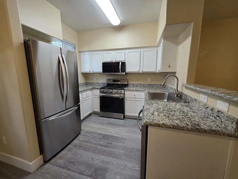 9050 W Warm Springs Rd #1077 — Photo 13