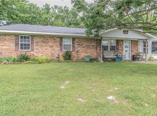 930 SE G St, Bentonville, AR 72712