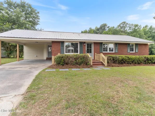207 Sunset Avenue, Whiteville, NC 28472