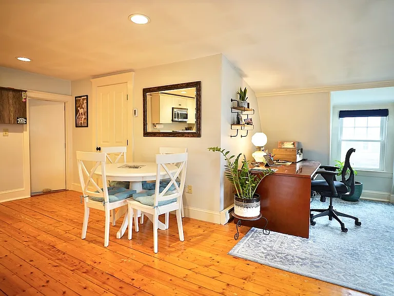 55 School St #3 — Photo 10