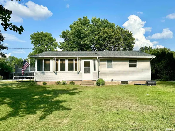 418 S Putnam St, Meredosia, IL 62665