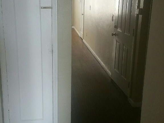 5th image of 655 23rd St APT 3