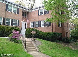 5101 10th St S APT 4, Arlington, VA 22204