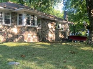 512 Macopin Rd, West Milford, NJ 07480