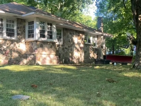 512 Macopin Rd, West Milford Twp., NJ 07480