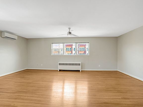 2nd image of 1510 N Rolfe St #6
