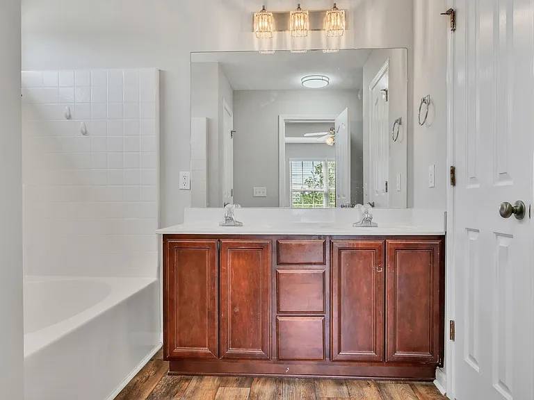 1036 Cheryl Ln — Photo 18