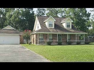 708 Hickory Dr, Orange, TX 77632