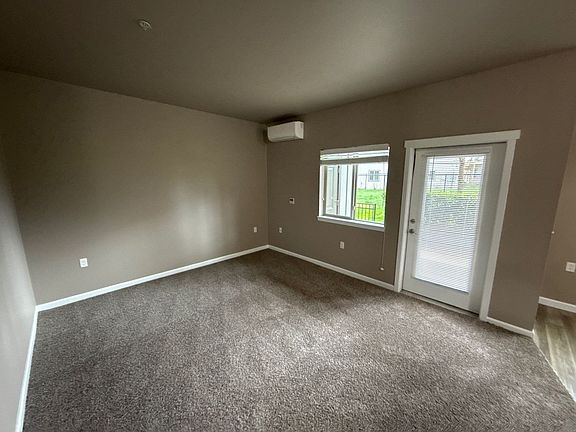 3rd image of 4245 Hawthorne Ave NE #119