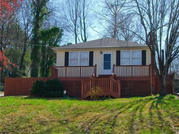 1398 Woodmont Ln NW, Atlanta, GA 30318