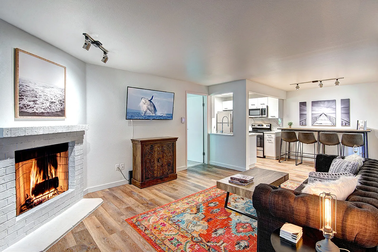 Woodlake Apartments — Photo 3