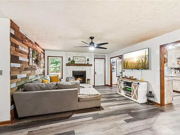 2nd image of 202 Cedar Valley Ct