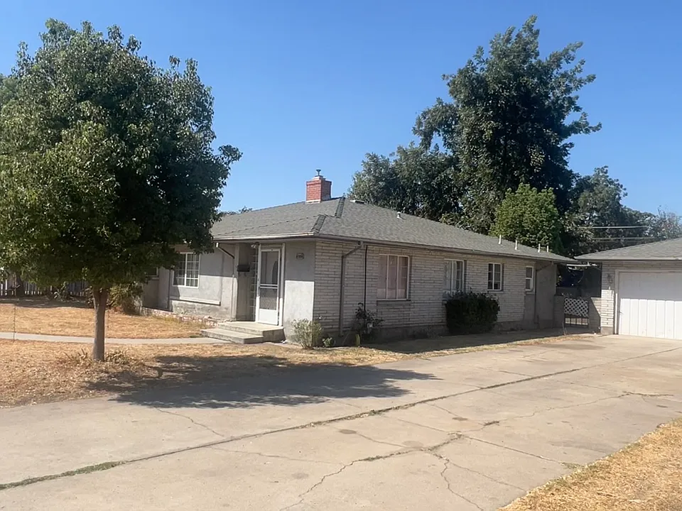 814 Lake Ave