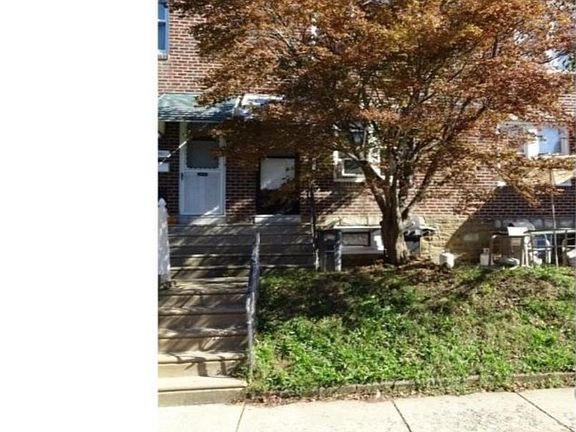 2nd image of 4553 Oakmont St