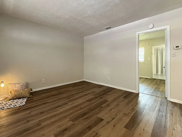 815 E Fort King St — Photo 15