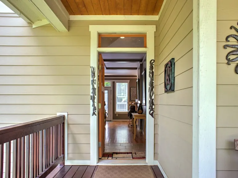 44 Chiles Ave — Photo 31