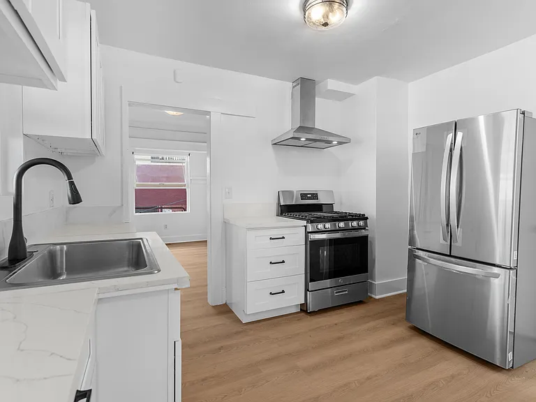 1071 Laguna Ave #1071 — Photo 17