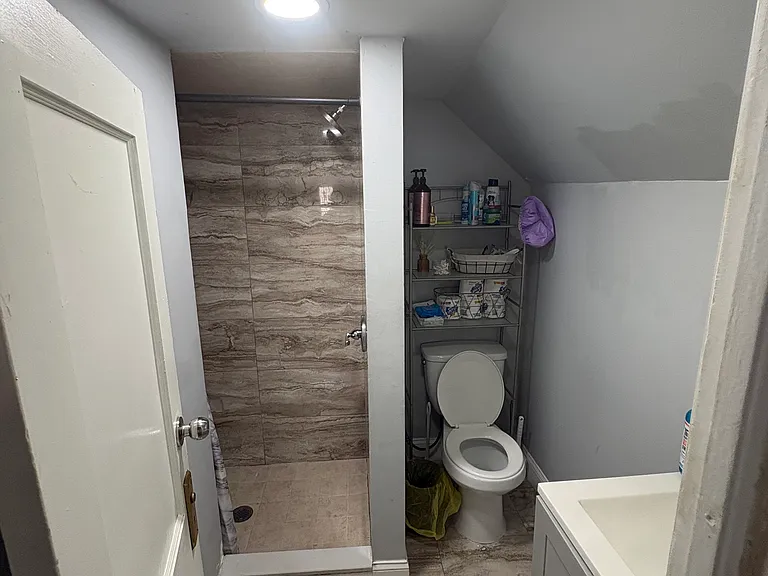 115-117 Washington Ave #2 — Photo 4