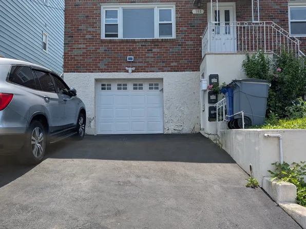 162 Bennett Ave #1, Yonkers, NY 10701