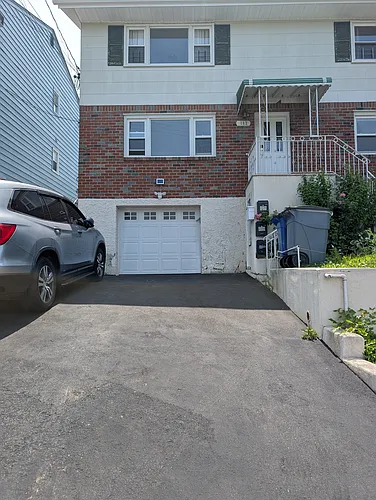 162 Bennett Ave #1 Photo 1 162 Bennett Ave #1 Photo 1