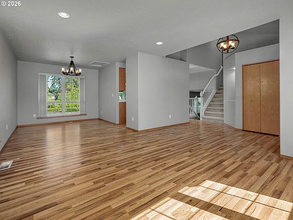 5th image of 2082 NE 2nd Ave